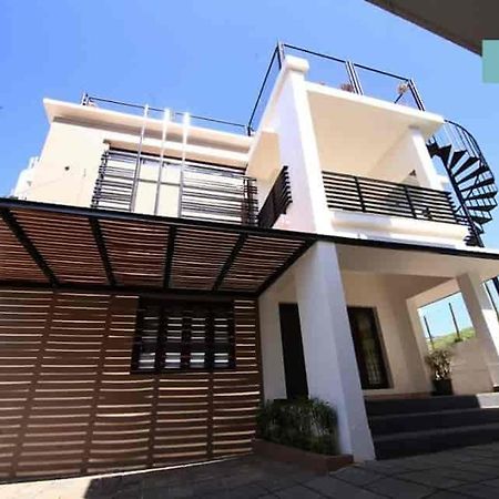 Ezebella Luxury Service Villa ウーティ エクステリア 写真